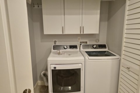 Condo in Juno Beach, Florida, 1 bedroom  № 2392795 - photo 10