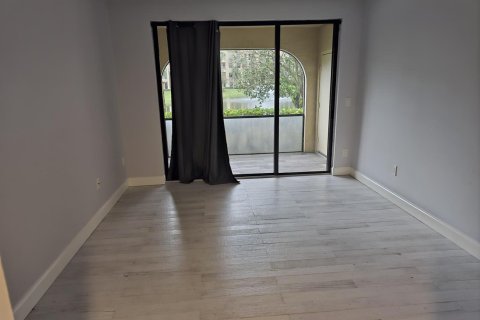 Condo in Juno Beach, Florida, 1 bedroom  № 2392795 - photo 11