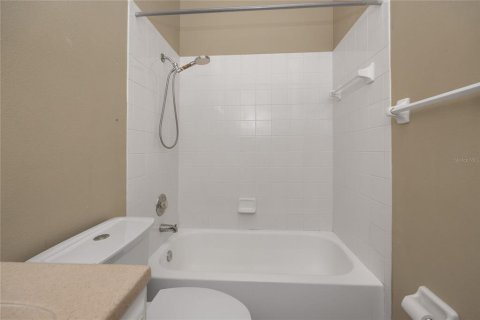 Townhouse in Tampa, Florida 2 bedrooms, 110 sq.m. № 1827017 - photo 24