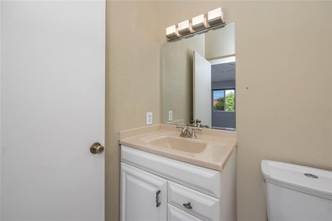 Townhouse in Tampa, Florida 2 bedrooms, 110 sq.m. № 1827017 - photo 23