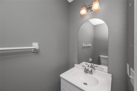 Townhouse in Tampa, Florida 2 bedrooms, 110 sq.m. № 1827017 - photo 13