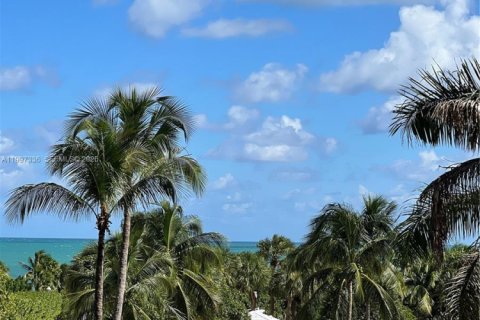Condominio en Key Biscayne, Florida, 2 dormitorios  № 2063094