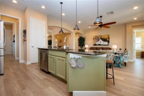 House in Sun City Center, Florida 2 bedrooms, 174.56 sq.m. № 1519133 - photo 15