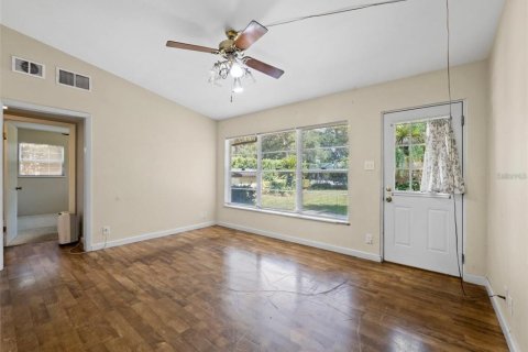Immobilier commercial à vendre à Sorrento, Floride: 84.36 m2 № 2207833 - photo 4