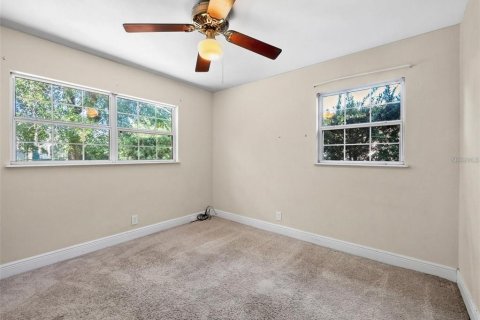 Immobilier commercial à vendre à Sorrento, Floride: 84.36 m2 № 2207833 - photo 7