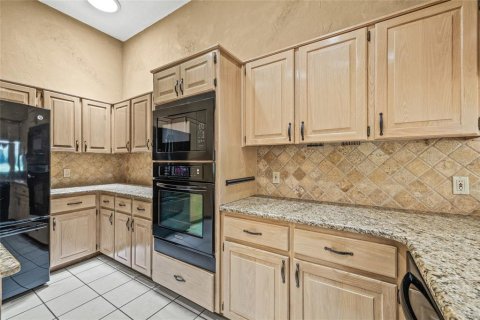 House in Oldsmar, Florida 4 bedrooms, 280.75 sq.m. № 1851530 - photo 17