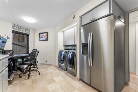 Condominio en venta en Hillsboro Beach, Florida, 3 dormitorios, 191.47 m2 № 2251446 - foto 26