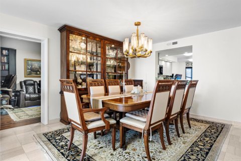 Condominio en venta en Hillsboro Beach, Florida, 3 dormitorios, 191.47 m2 № 2251446 - foto 22
