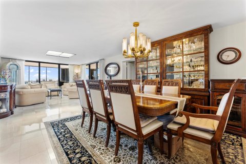 Condominio en venta en Hillsboro Beach, Florida, 3 dormitorios, 191.47 m2 № 2251446 - foto 6