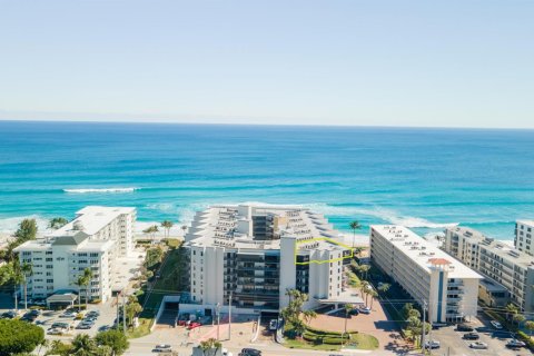 Condominio en Hillsboro Beach, Florida, 3 dormitorios № 2251446