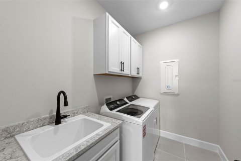 Villa ou maison à vendre à Englewood, Floride: 2 chambres, 180.51 m2 № 2403317 - photo 17