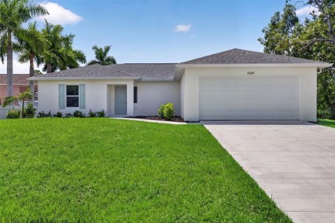 Casa en Port Charlotte, Florida 3 dormitorios, 121.98 m2 № 2364317