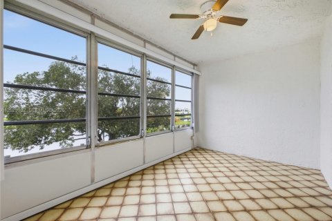 Condo in Delray Beach, Florida, 1 bedroom  № 2182174 - photo 23