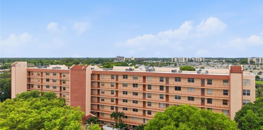 Condo in Delray Beach, Florida, 1 bedroom  № 2182174