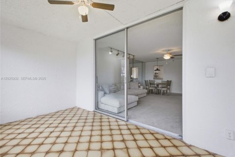 Condo in Delray Beach, Florida, 1 bedroom  № 2182174 - photo 22