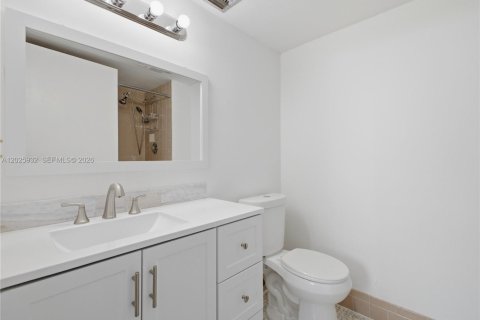 Condo in Delray Beach, Florida, 1 bedroom  № 2182174 - photo 16