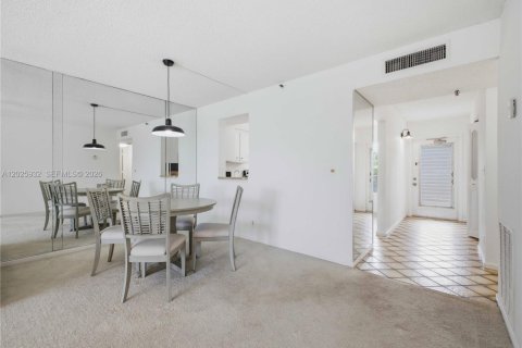 Condo in Delray Beach, Florida, 1 bedroom  № 2182174 - photo 10