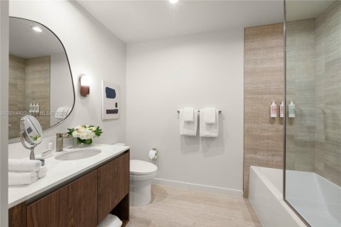 Condominio en alquiler en Miami, Florida, 1 dormitorio № 2171262 - foto 4
