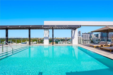 Condominio en alquiler en Miami, Florida, 1 dormitorio № 2171262 - foto 16