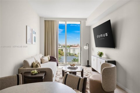 Condominio en alquiler en Miami, Florida, 1 dormitorio № 2171262 - foto 3