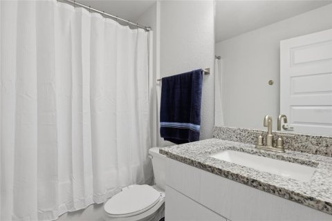 House in Port Charlotte, Florida 4 bedrooms, 210.42 sq.m. № 2112435 - photo 21