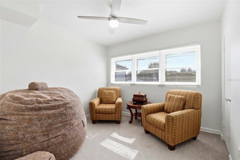 House in Orlando, Florida 3 bedrooms, 151.71 sq.m. № 2230315 - photo 21