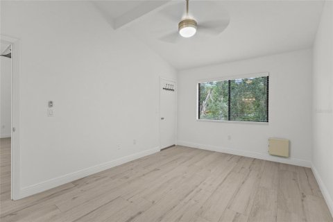 Купить кондоминиум в Сарасота, Флорида 7 комнат, 120.87м2, № 2216896 - фото 15