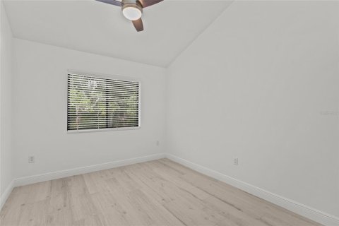 Купить кондоминиум в Сарасота, Флорида 7 комнат, 120.87м2, № 2216896 - фото 23