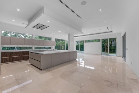 Villa ou maison à vendre à Pinecrest, Floride: 6 chambres № 1941446 - photo 12