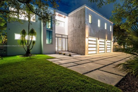 Villa ou maison à vendre à Pinecrest, Floride: 6 chambres № 1941446 - photo 4