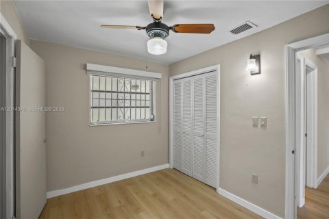 Villa ou maison à vendre à Miami, Floride: 4 chambres, 120.03 m2 № 2076566 - photo 19