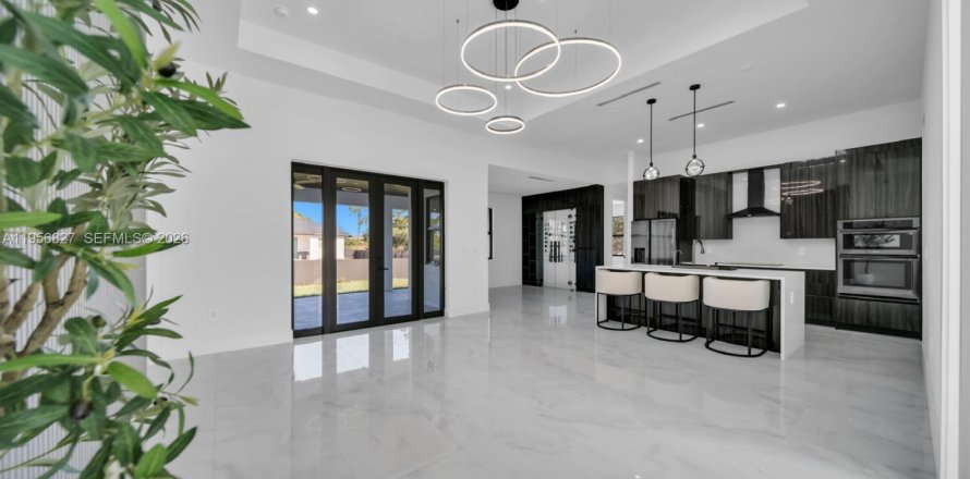 Casa en Lehigh Acres, Florida 4 dormitorios, 181.16 m2 № 2022180