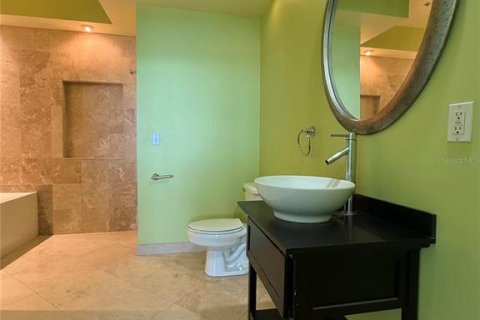 Снять в аренду кондоминиум в Орландо, Флорида 5 комнат, 102.84м2, № 1742802 - фото 21