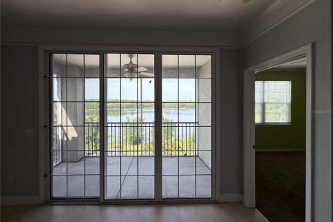 Снять в аренду кондоминиум в Орландо, Флорида 5 комнат, 102.84м2, № 1742802 - фото 9