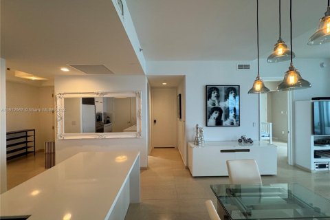 Copropriété à vendre à Sunny Isles Beach, Floride: 3 chambres, 183.85 m2 № 1711993 - photo 13