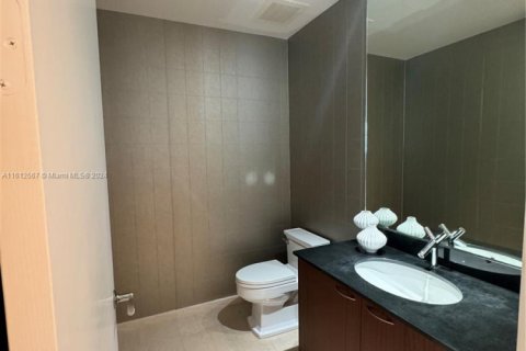 Copropriété à vendre à Sunny Isles Beach, Floride: 3 chambres, 183.85 m2 № 1711993 - photo 12