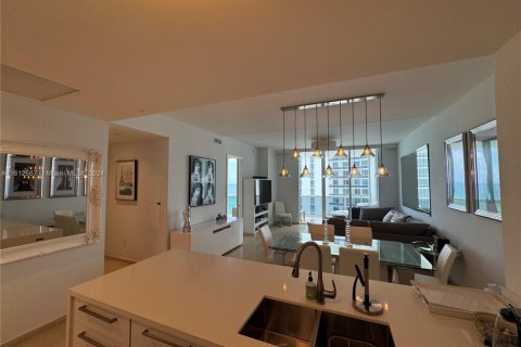 Copropriété à vendre à Sunny Isles Beach, Floride: 3 chambres, 183.85 m2 № 1711993 - photo 14