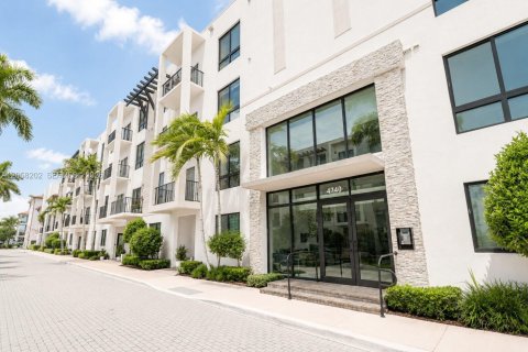 Copropriété à louer à Doral, Floride: 3 chambres, 104.89 m2 № 2248982 - photo 25