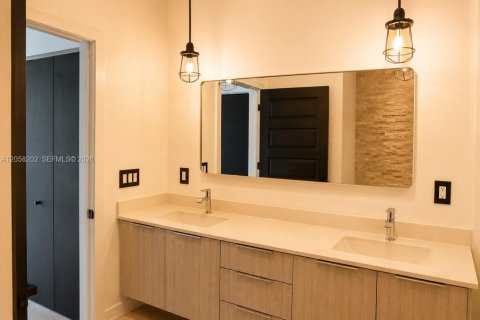 Copropriété à louer à Doral, Floride: 3 chambres, 104.89 m2 № 2248982 - photo 13