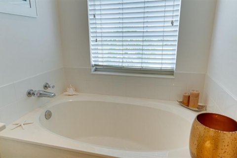 Adosado en venta en Sarasota, Florida, 3 dormitorios, 155.33 m2 № 1048248 - foto 24