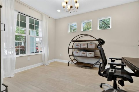 Casa en venta en Winter Garden, Florida, 4 dormitorios, 358.7 m2 № 1908160 - foto 9
