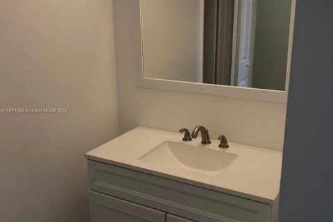 Copropriété à vendre à Miami, Floride: 2 chambres, 84.91 m2 № 1938627 - photo 9