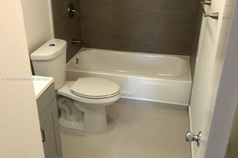 Copropriété à vendre à Miami, Floride: 2 chambres, 84.91 m2 № 1938627 - photo 6