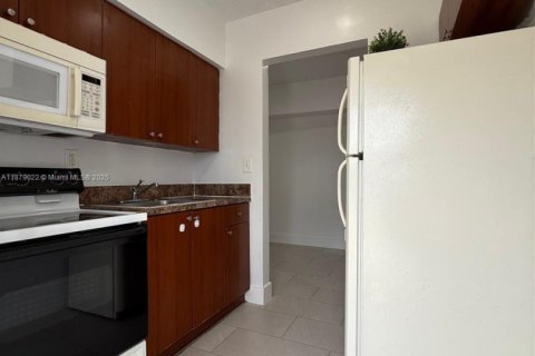 Appartement à louer à Miami, Floride: 1 chambre, 65.03 m2 № 1921501 - photo 11