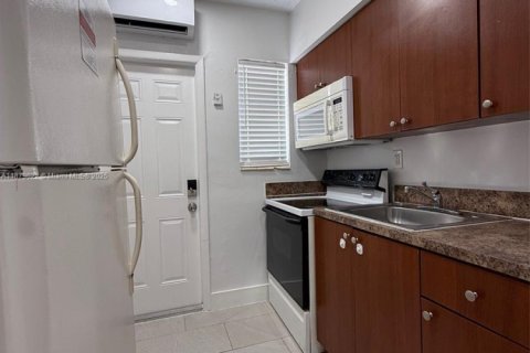 Appartement à louer à Miami, Floride: 1 chambre, 65.03 m2 № 1921501 - photo 4