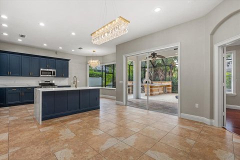 House in Lakewood Ranch, Florida 4 bedrooms, 226.87 sq.m. № 2093509 - photo 12