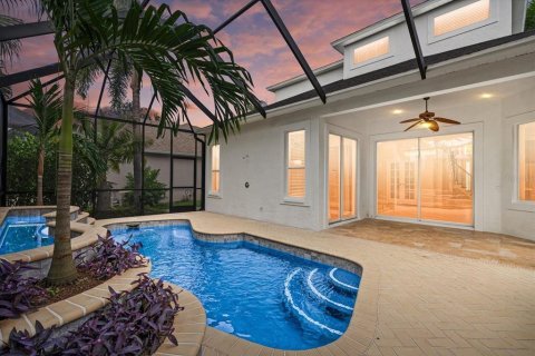 House in Lakewood Ranch, Florida 4 bedrooms, 226.87 sq.m. № 2093509 - photo 3