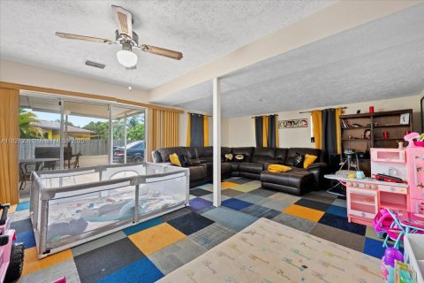 House in St. Lucie, Florida 3 bedrooms, 154.96 sq.m. № 1798910 - photo 18