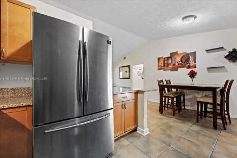 House in St. Lucie, Florida 3 bedrooms, 154.96 sq.m. № 1798910 - photo 14