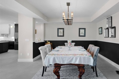 Villa ou maison à vendre à Tampa, Floride: 5 chambres, 522.2 m2 № 2156129 - photo 24